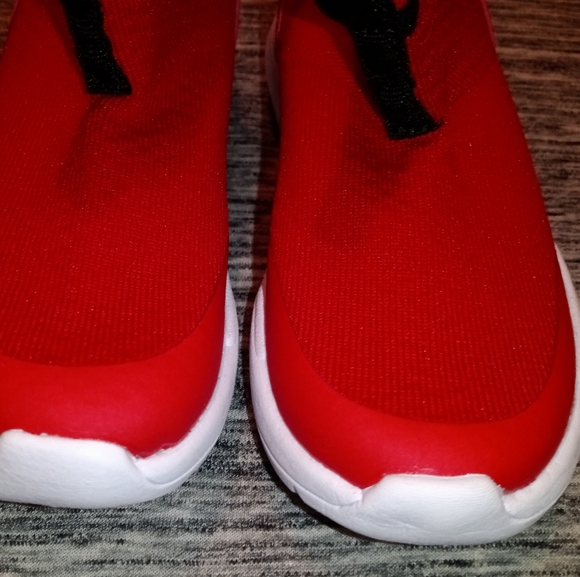 🆕 Reebok | Kids Red Pull On Sock Liner Sneakers Size 8 - Picture 8 of 12